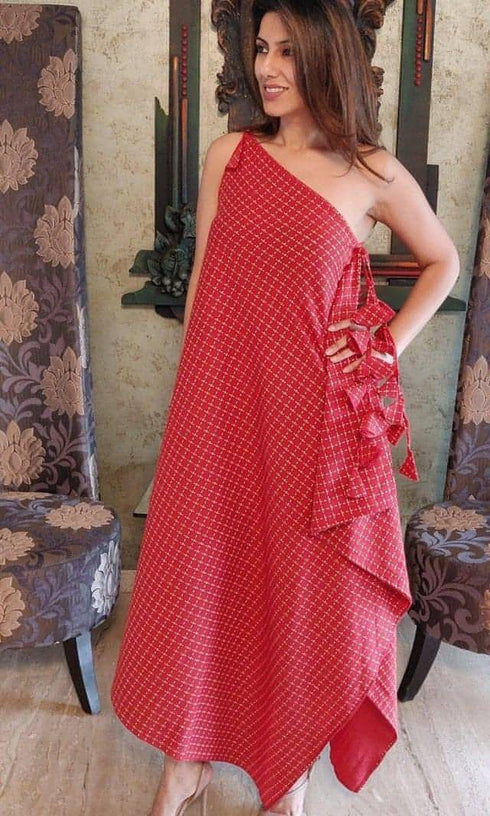 Red One Sided Kaftan and Belt